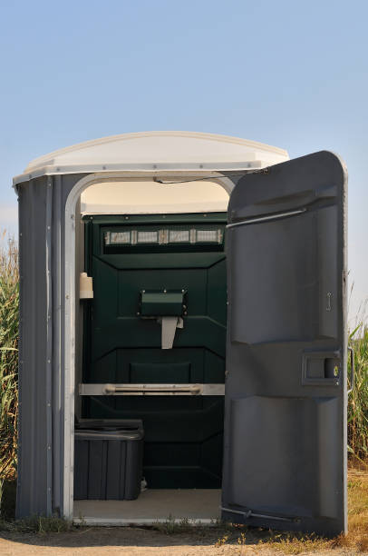 Porta potty rental for outdoor events in Colona, IL